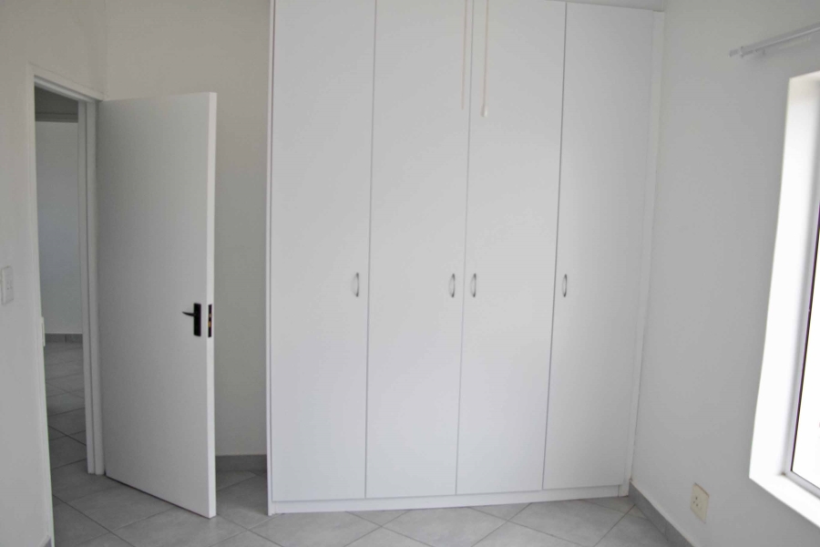 To Let 3 Bedroom Property for Rent in Somerset Ridge Western Cape